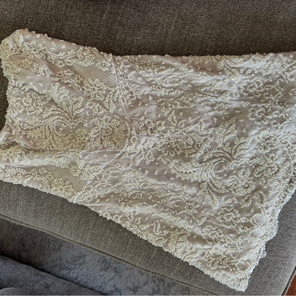 Meshki Eva Hand Beaded Pearl & Lace Mini Dress- White - Picture 4 of 8